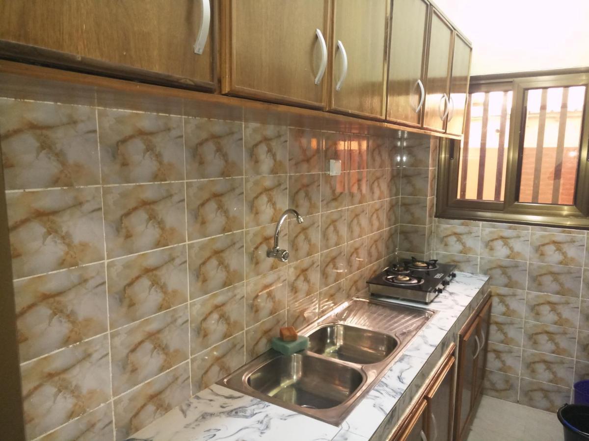 אואגדוגו Residence Lynda Prestige מראה חיצוני תמונה
