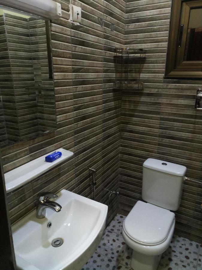 אואגדוגו Residence Lynda Prestige מראה חיצוני תמונה