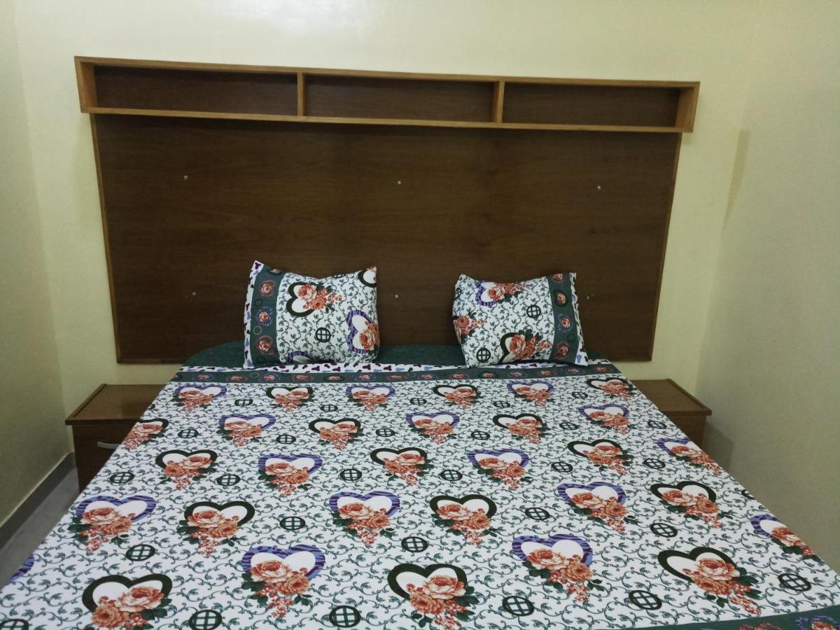 אואגדוגו Residence Lynda Prestige מראה חיצוני תמונה