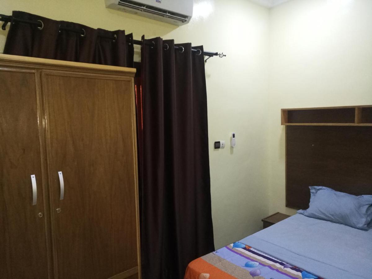 אואגדוגו Residence Lynda Prestige מראה חיצוני תמונה