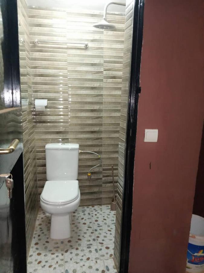 אואגדוגו Residence Lynda Prestige מראה חיצוני תמונה