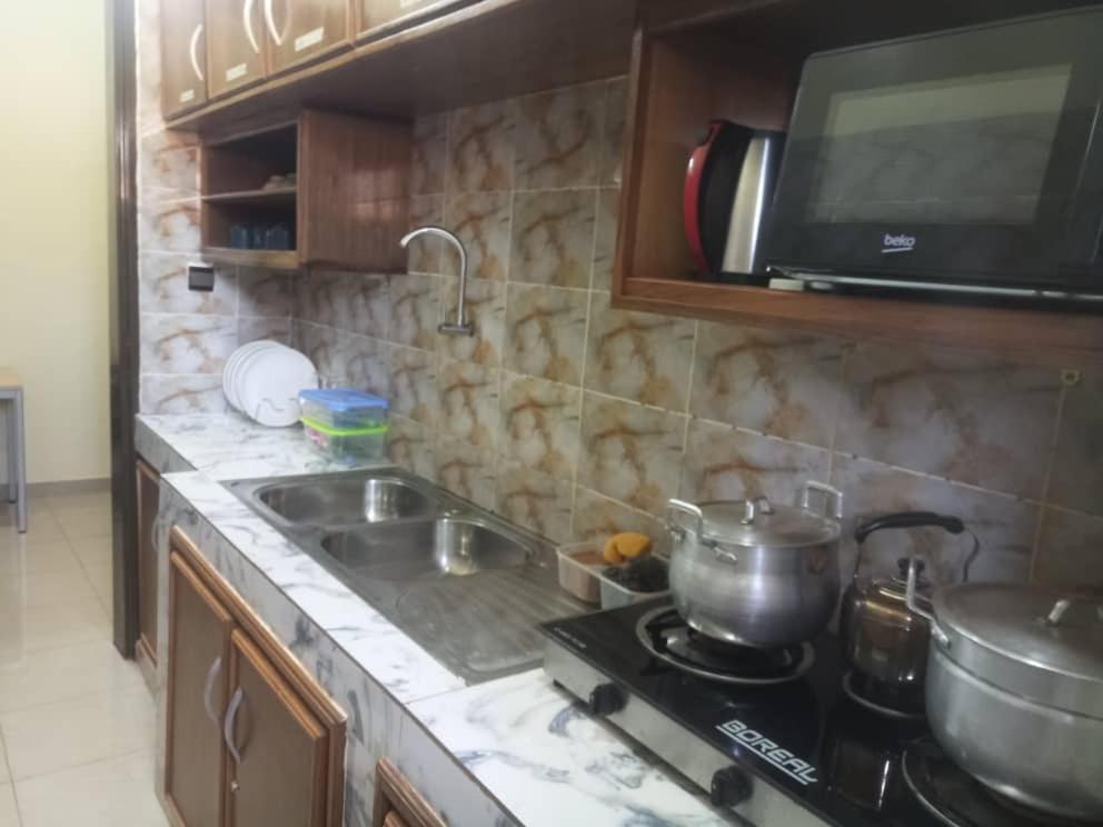 אואגדוגו Residence Lynda Prestige מראה חיצוני תמונה